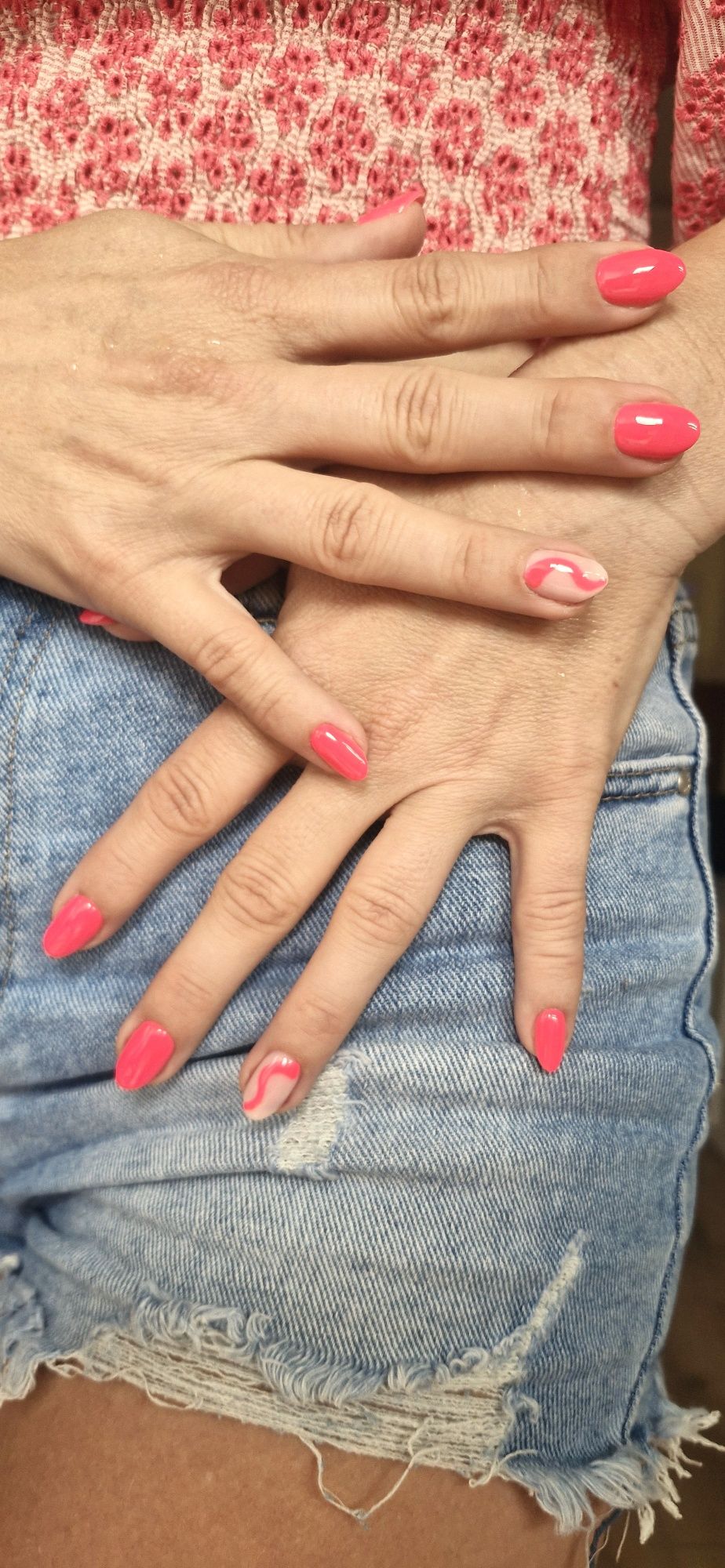Manicure żelowy/ hybrydowy