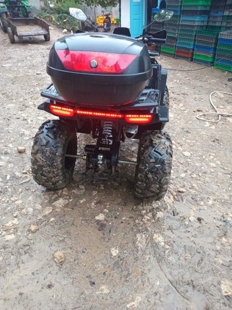 Продам майже новий квадроцикил