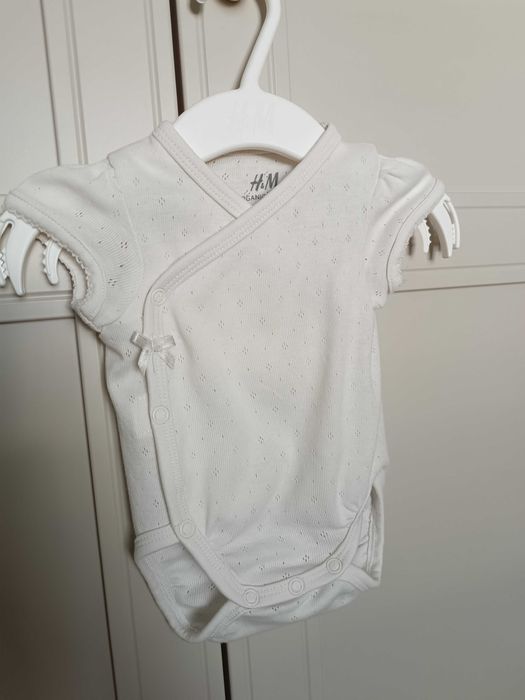 Bawełniane ażurowe body kopertowe, krótki rękaw, 50 H&M
