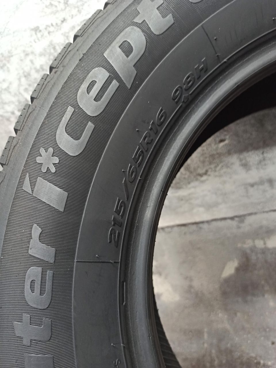 215/65R16 Opony Zimowe Hankook PARA OPON