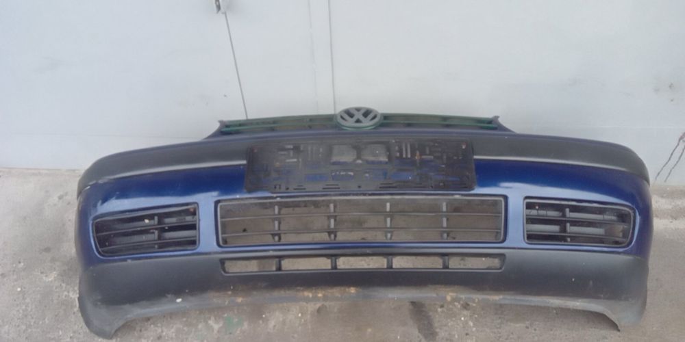 Бампер Гольф 4 Volkswagen Golf 4 LB5N