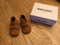 Buciki dziecięce MINNETONKA