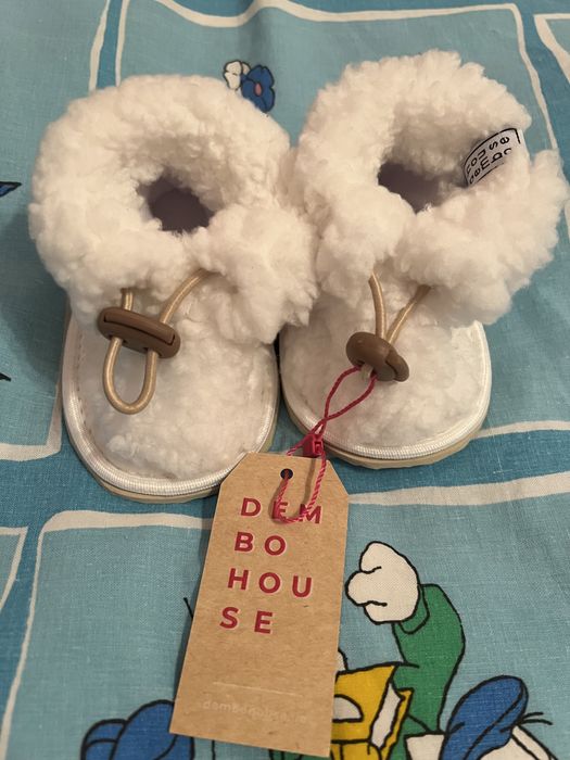 Нові білі домашні дитячі капці тапулі тапки подарунок