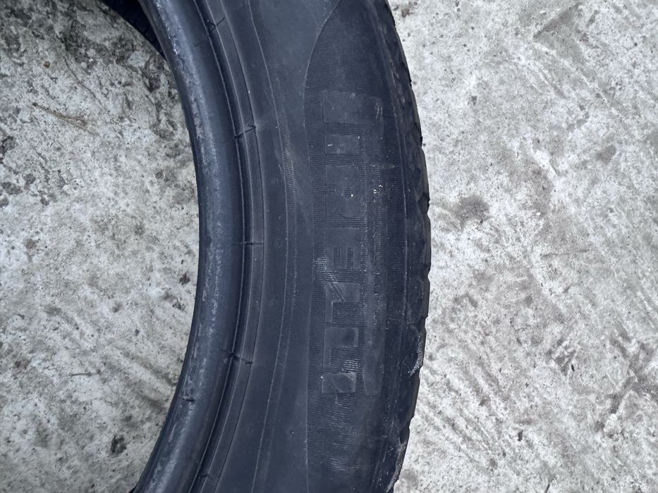 Всесезонна гума pirelli 215/50 r17