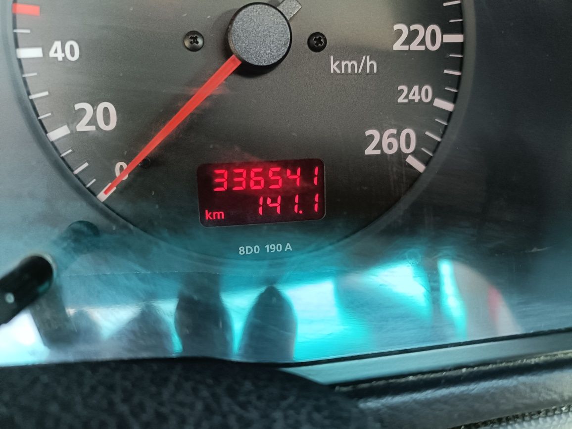 Audi A4 B5 1.6 bardzo zadbana