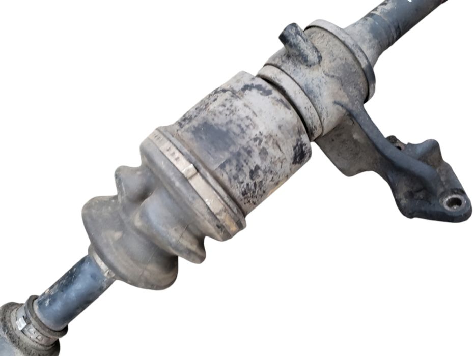 Полуось передняя правая в сборе с промвалом МКПП Hyundai разборка