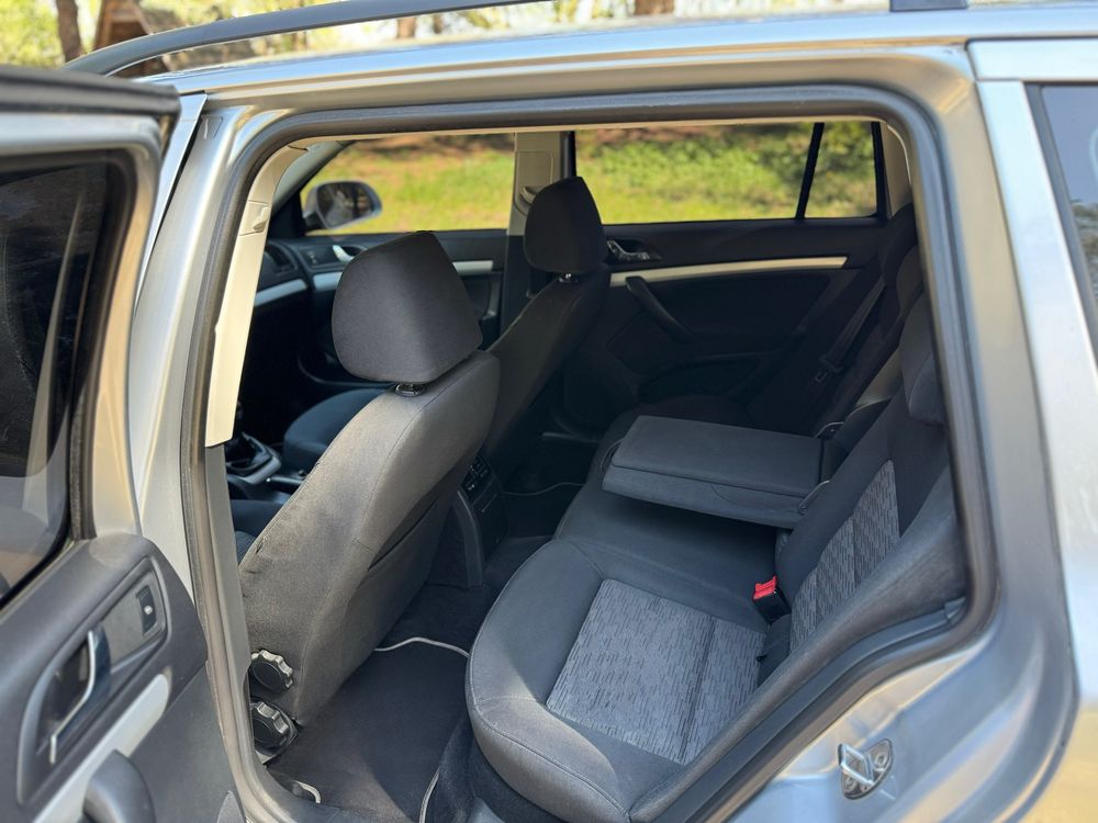 Продам автомобіль Skoda Octavia A5 (2010 рік, 1.6 дизель, рестайлінг)