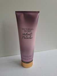 Victoria's Secret balsam do ciała - Velvet Petals