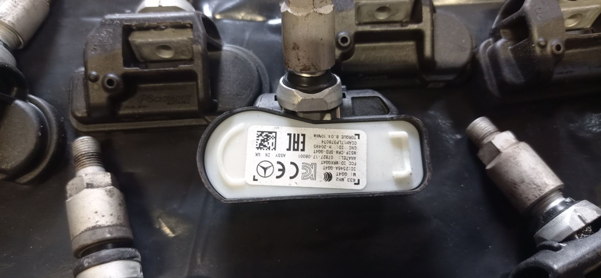 Czujnik ciśnienia opon kół Mercedes  tpms