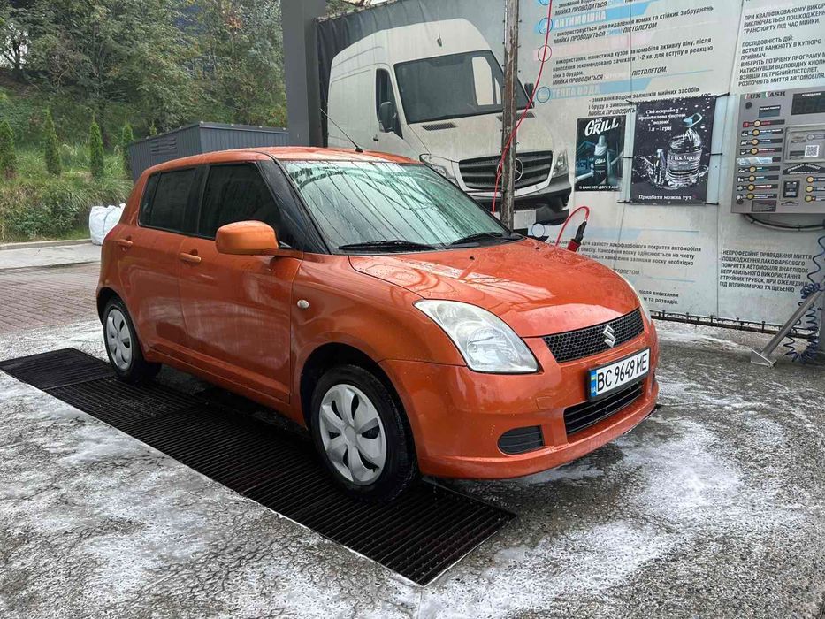 Легковий автомобіль