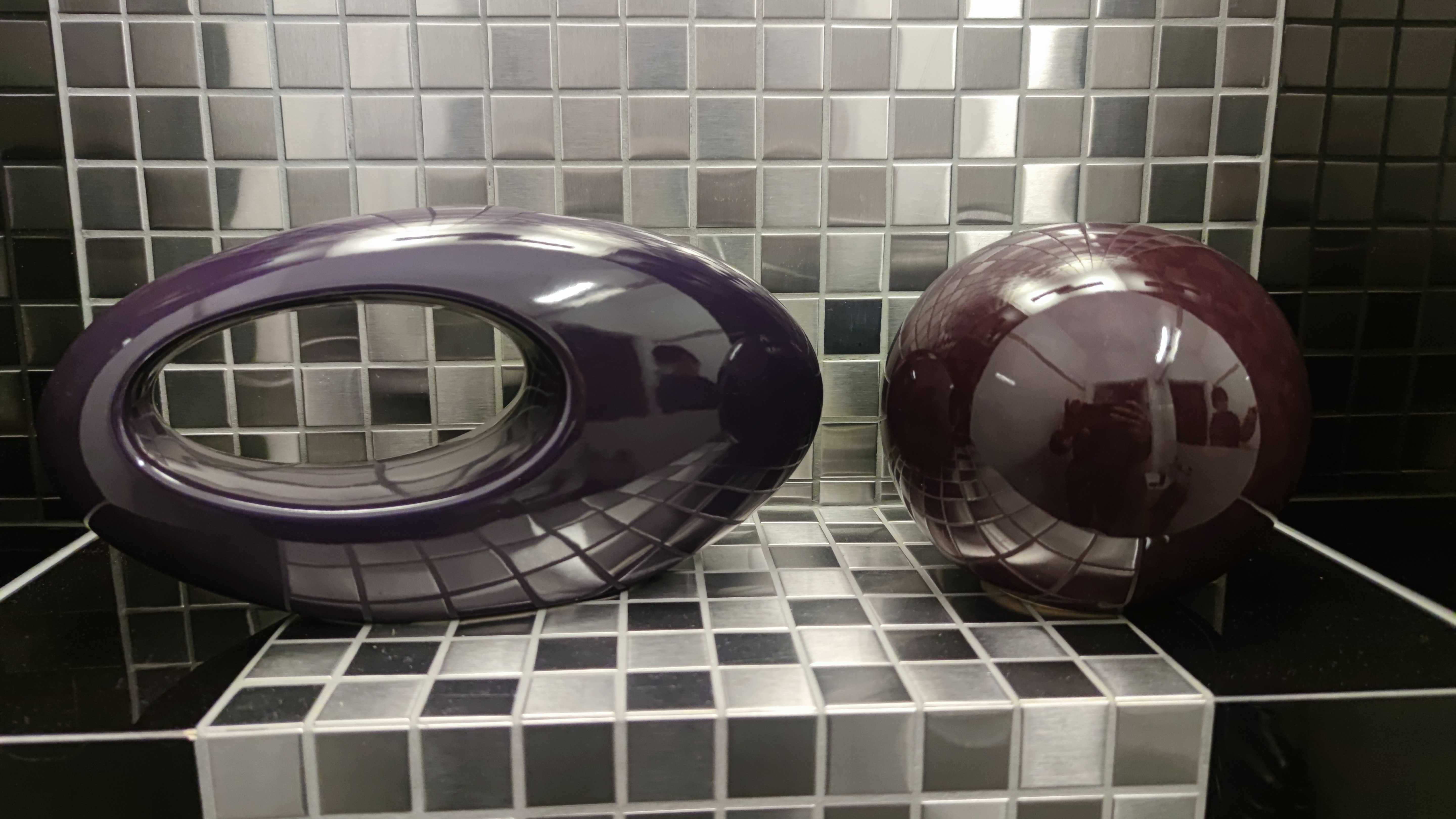 Wazon z dziurą otworem nowoczesny kształt ceramiczny fiolet