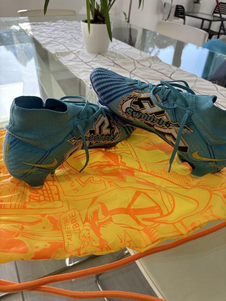 CHUTEIRA NIKE ZOOM MERCURIAL SUPERFLY 9 ELITE KYLIAN MBAPPÉ FG