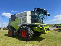 Зернозбиральний комбайн Claas Trion 750 2023 рік, 329/158 мото/год