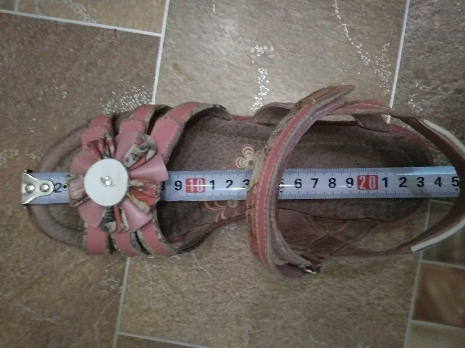 Кожаные босоножки р. 35-36 +шлепанцы