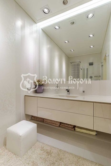 Квартира, 2к. Дизайнерський ремонт. Українки, 7б, Печерськ