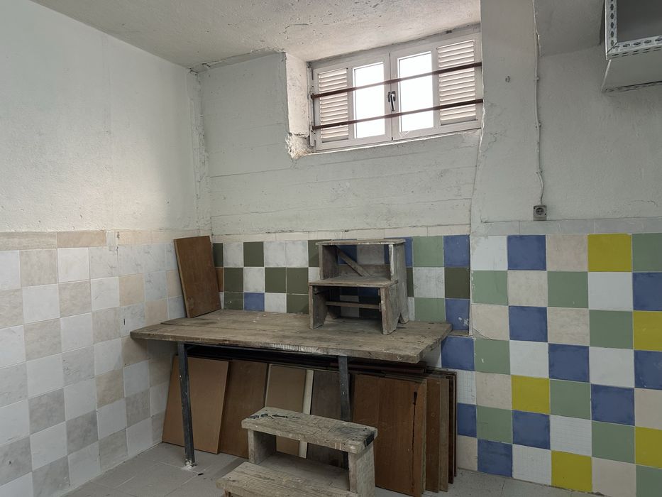 Armazém 55 m2, Benfica, 600€