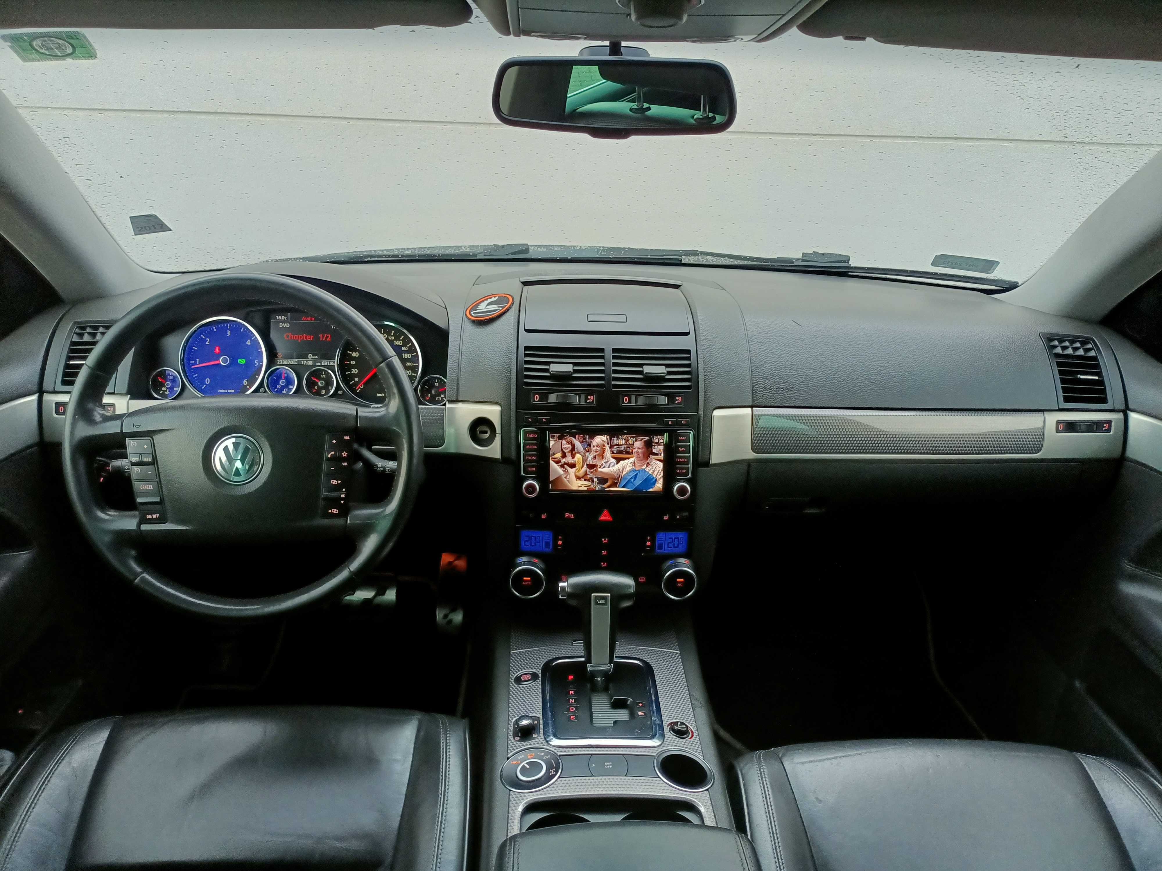 Touareg R-Line 3.0tdi 2010r. zwykłe zawieszenie