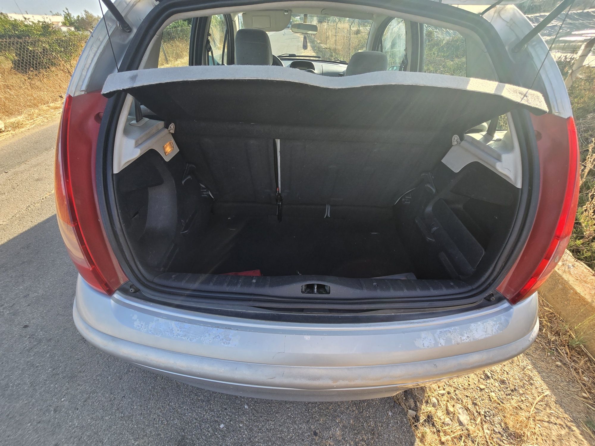 Citroën C3 1.4 HDi 90cv – 2003 | 179.000km | Ar Condicionado