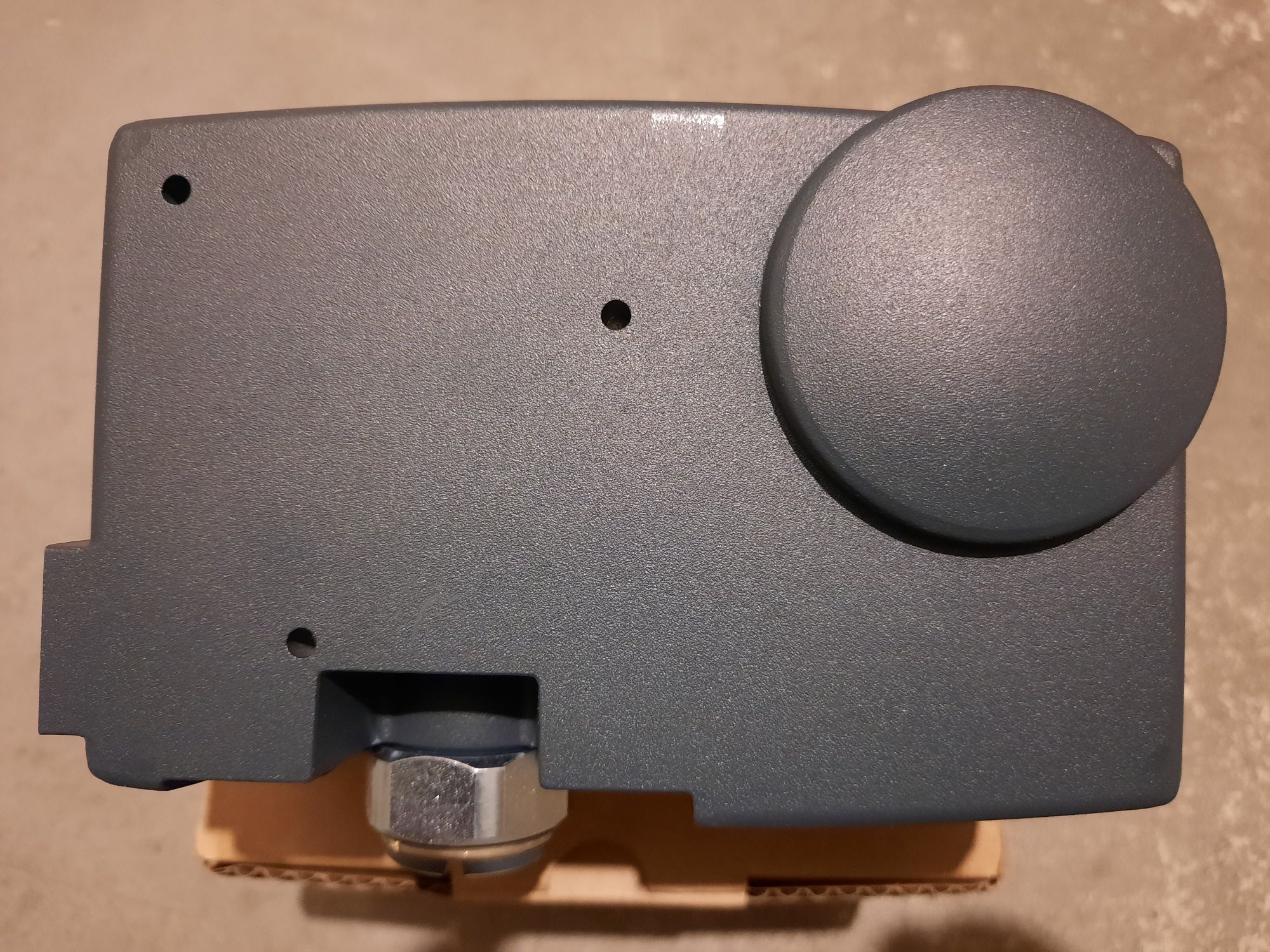 Siłownik Danfoss AMV 30 082G3011
