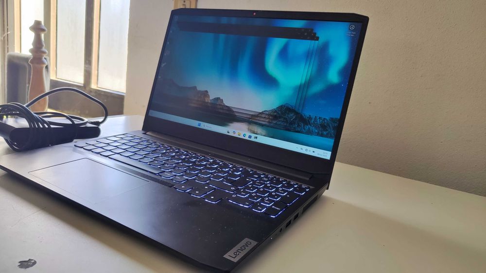 Portátil Gaming Lenovo Ideapad 3 / RTX3050 6Gb