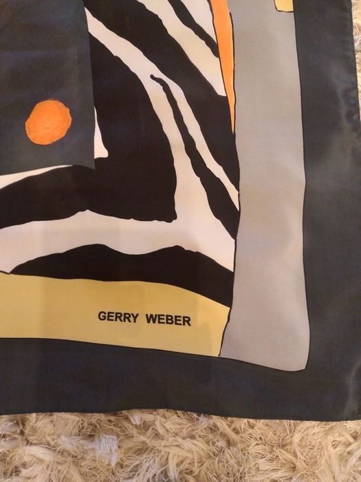 Husta damska  Gerry Weber nowa kwadrat