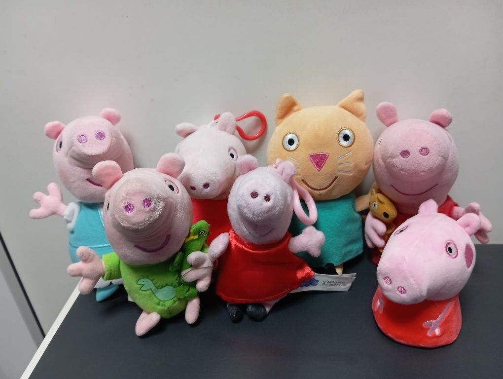 Свинка Пепа , міньйони ,щенячий патруль та різні м'які іграшки різні