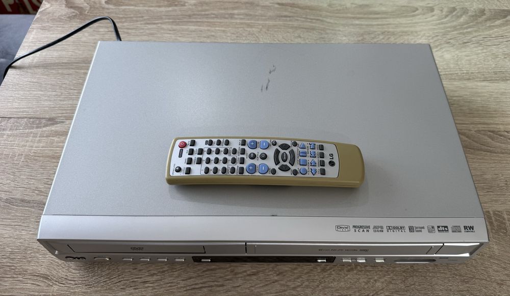 LG VC9800 #Magnetowid VHS DVD #Combo #6HD #Hi-Fi Stereo #DivX #Pilot