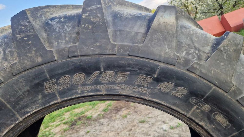 520/85r42 20.8r42 20.8-42 Michelin Kleber 50% bieżnik