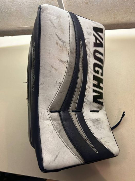 Ловушка и блин хоккейного вратаря Vaughn Pro Spec