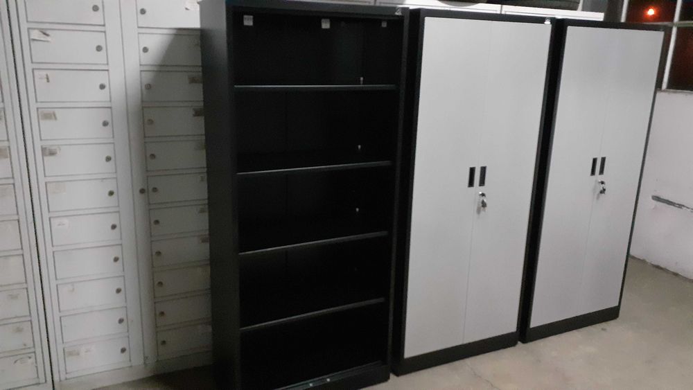 Magazynowe regały  szafy metalowe  szafki metalowe  stoły warsztatowe