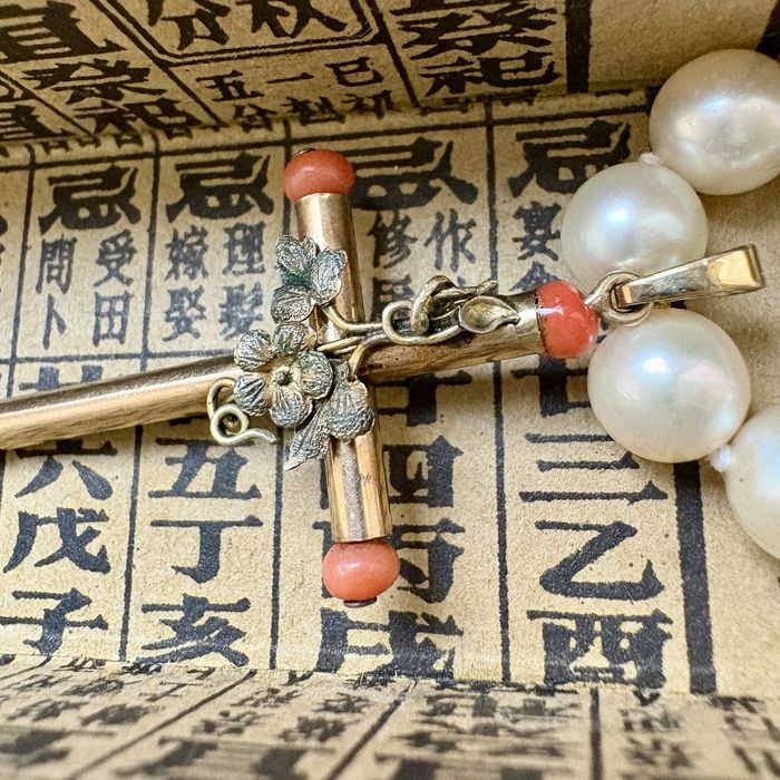 Biedermeier antyk krzyżyk wisiorek złoto koral 5 cm