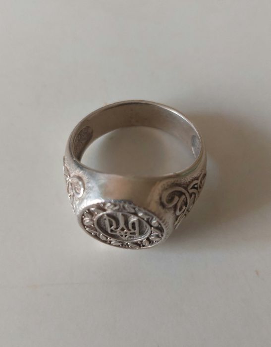 (9,6гр) Серебряное кольцо, печатка.