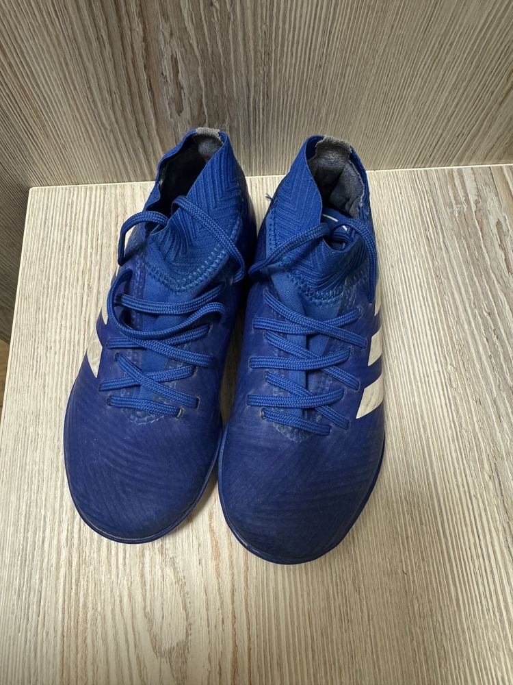 Сороконожки adidas nemezis