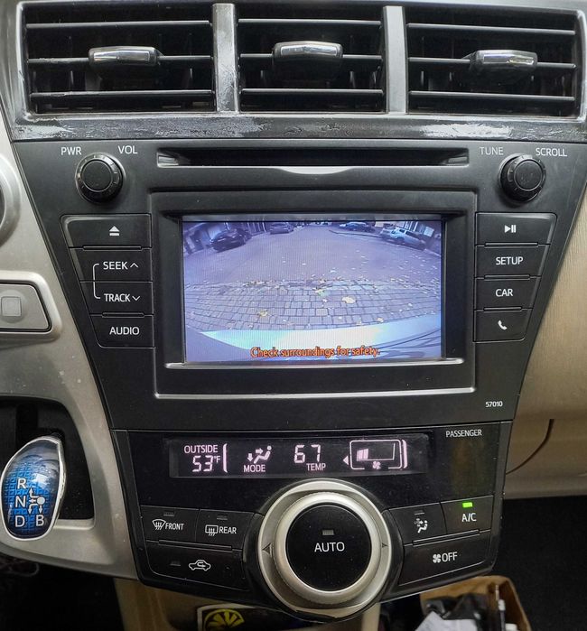 Toyota Prius V универсал 2014