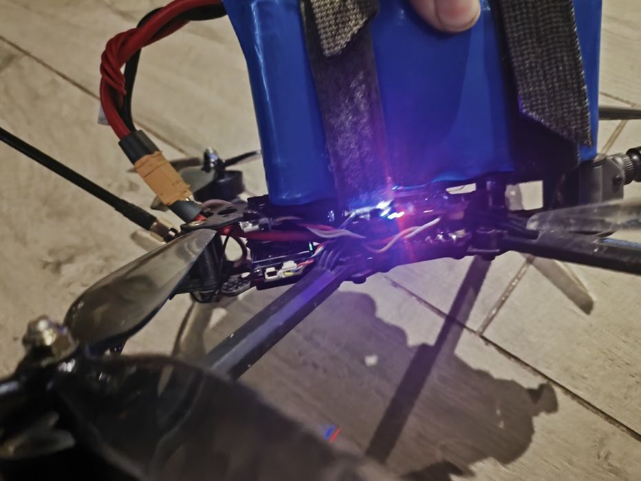 Продам фпв дрон.