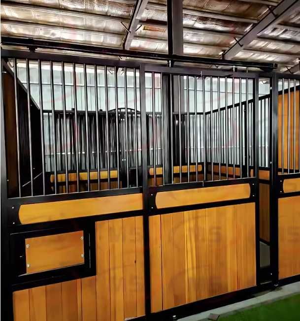 Boksy dla koni, ściany działowe, zagrody dla koni