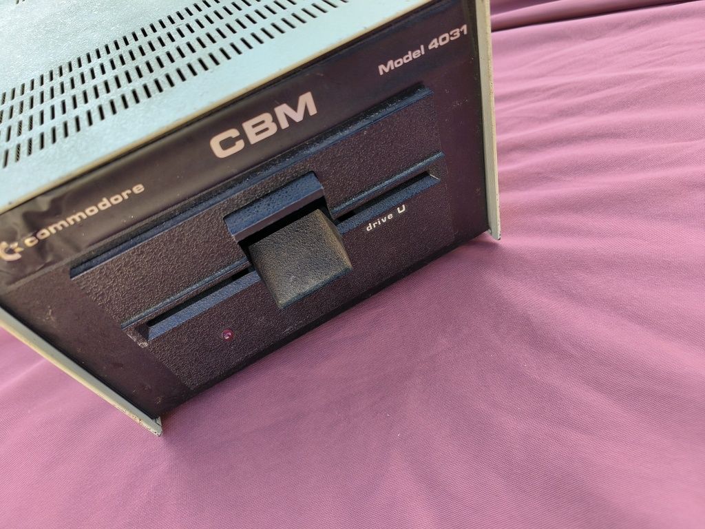 Commodore CBM 4031 stacja dyskietek