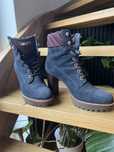 Botki buty granatowe za kostkę na wysokim obcasie Hilfiger na wiosnę