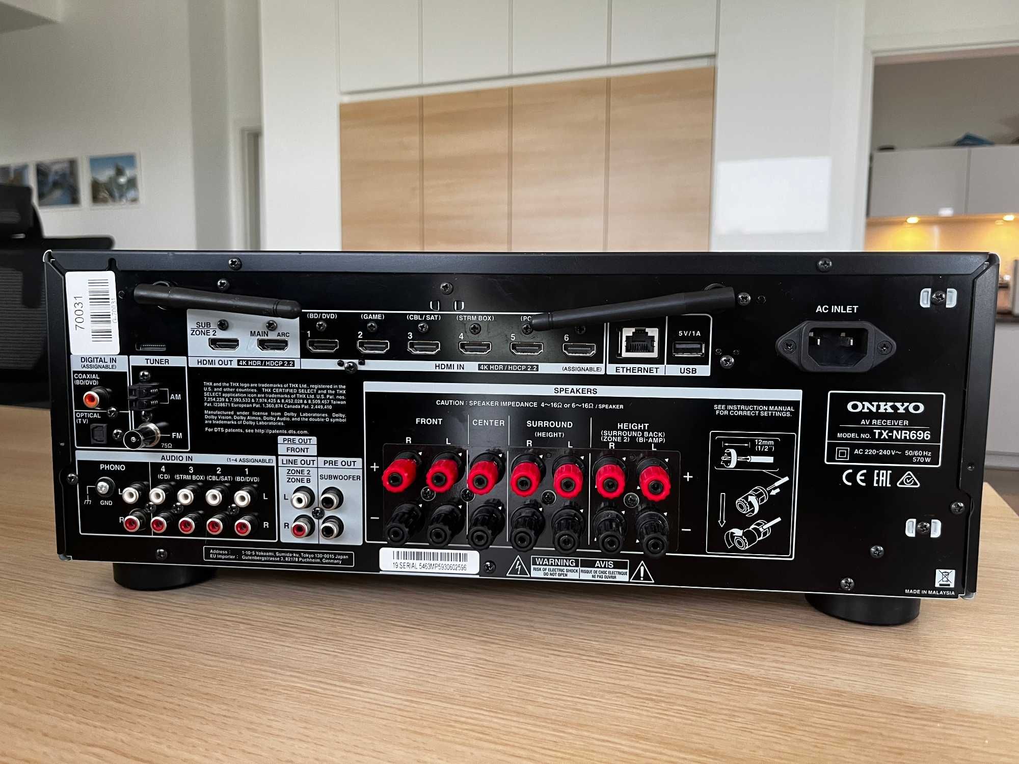 Wzmacniacz Onkyo TX-NR696