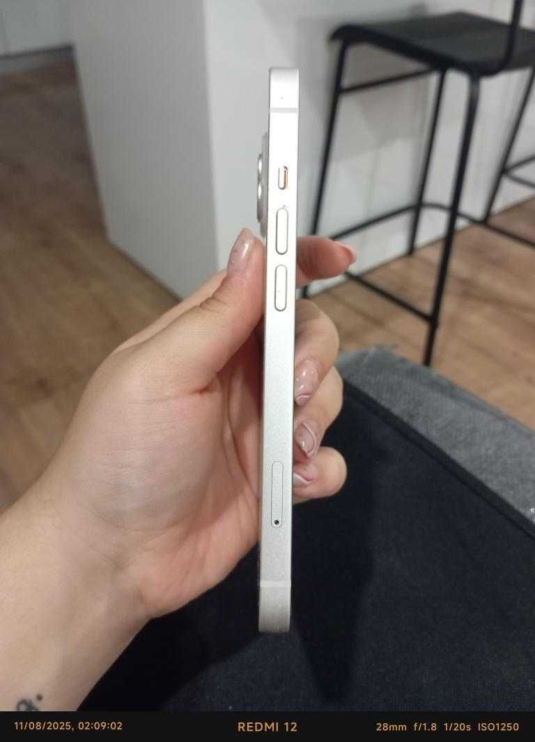 iPhone 13 - 128GB