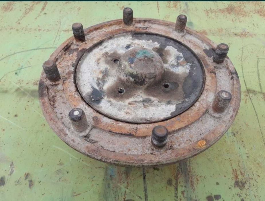 Ступица ступеца шпильки подшипник прицепа ГКБ 819 платформа ЗИЛ доки