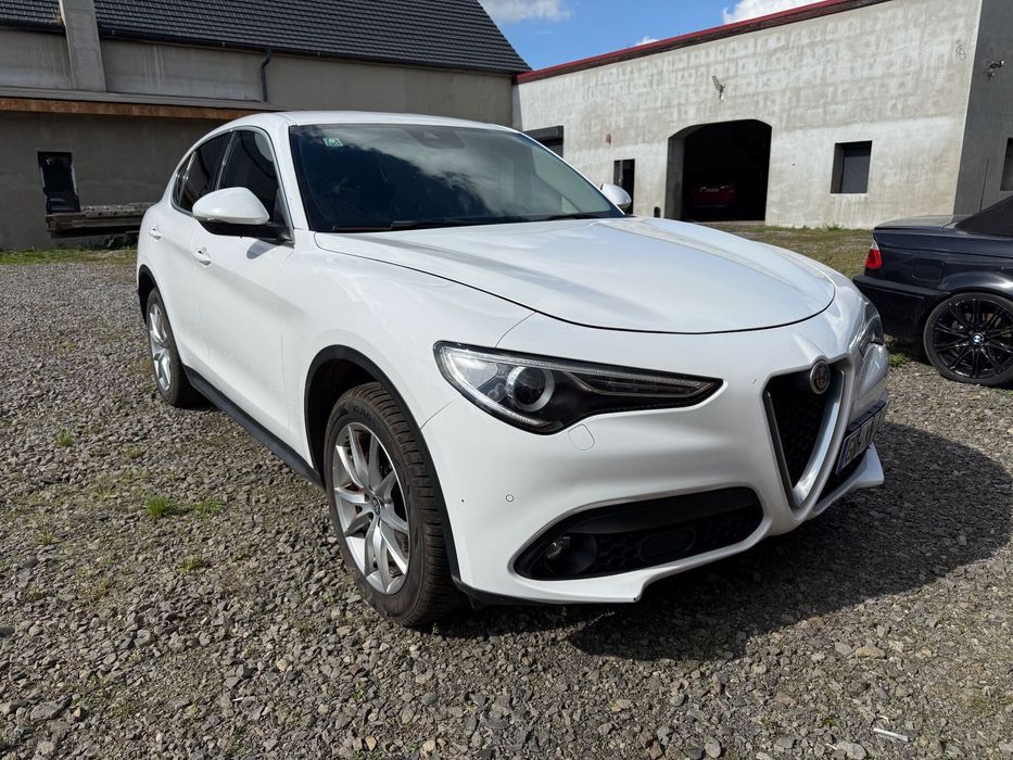 Alfa Romeo Stelvio Q4 Bezwypadkowe oryginalny lakier