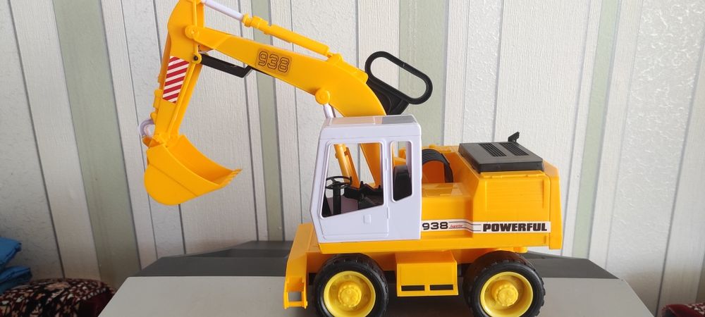 Продам новий інерційний трактор