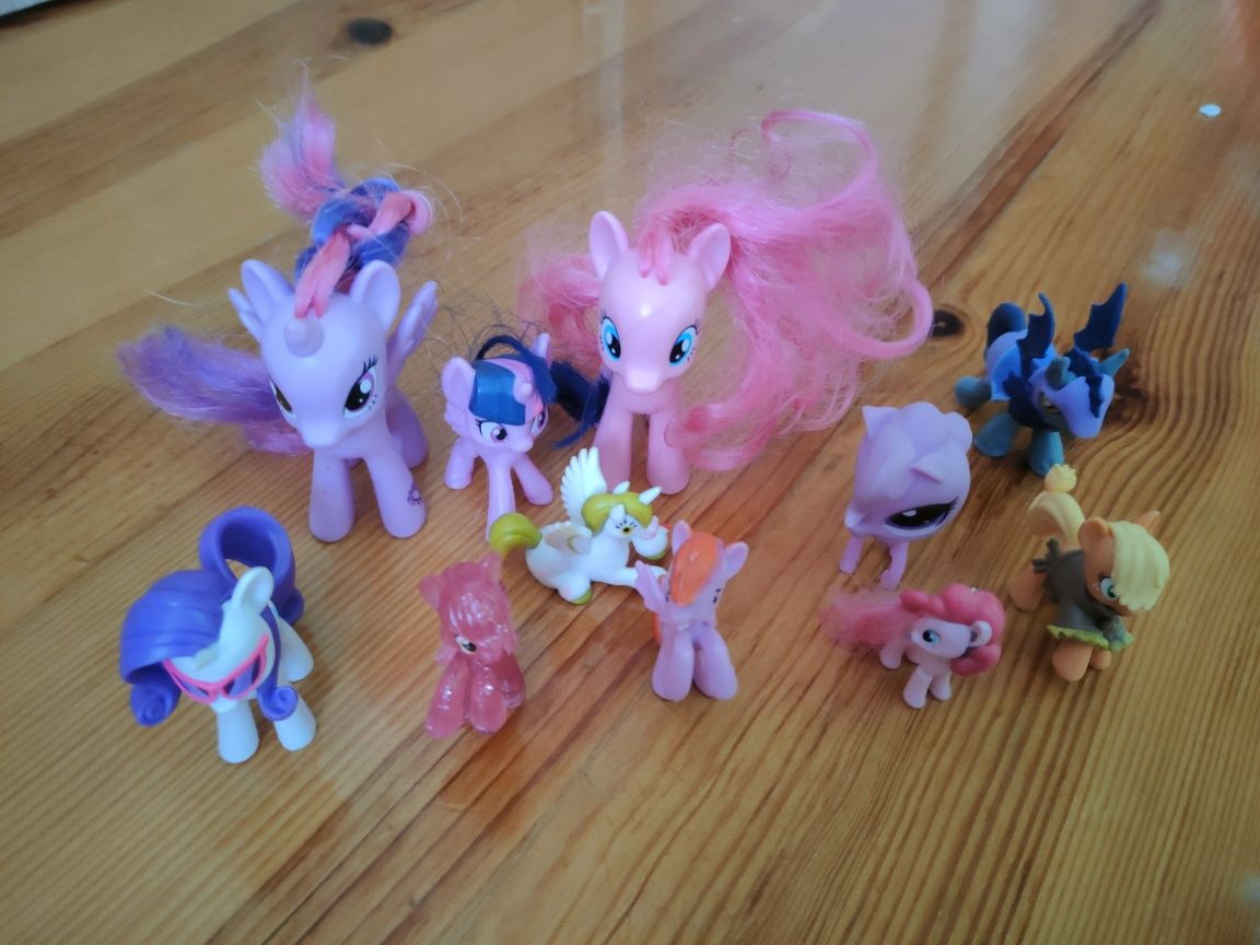 Figurki koników pony