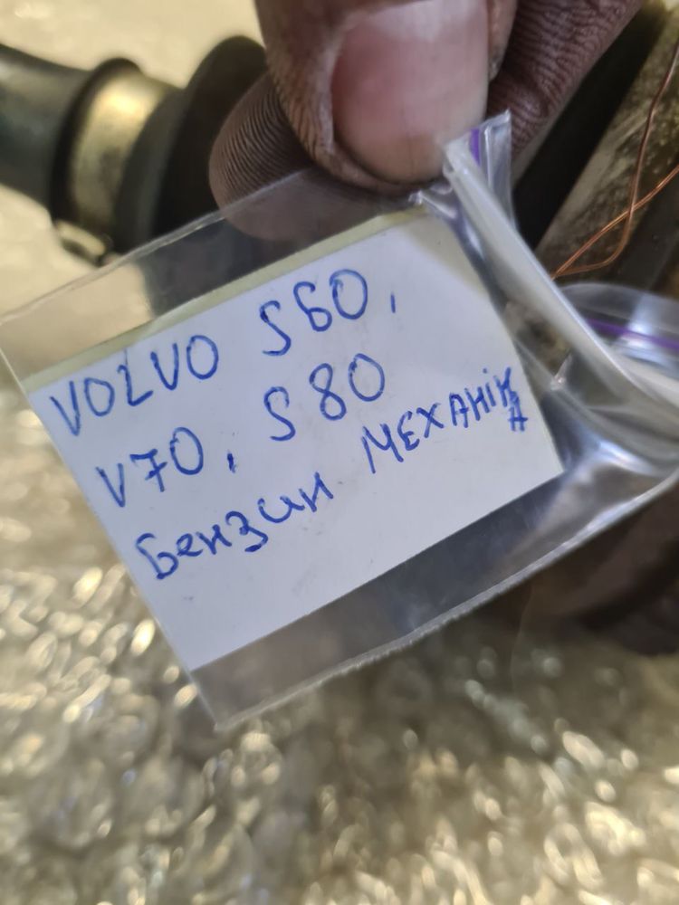 Піввісь шруз кулак Volvo S60 V70 S80 Вольво с60 в70 с80