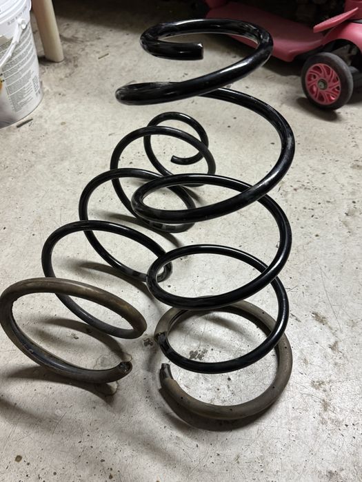 Spreżyny przod- Citroen C4 1.6 benzyna