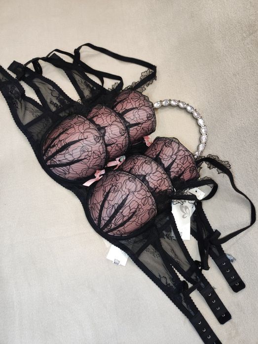 Бюстгальтер Чашка В