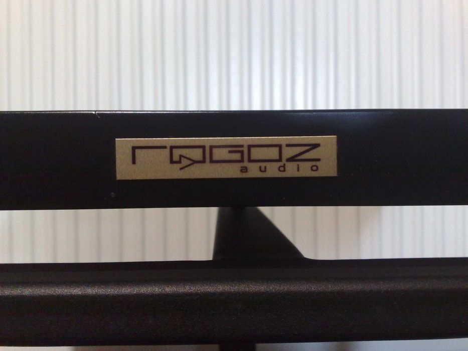 Stolik pod gramofon Rogoz Audio Fras Svart, granitowa podstawa