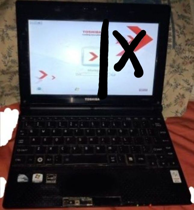 sprzedam netbook w połowie działa