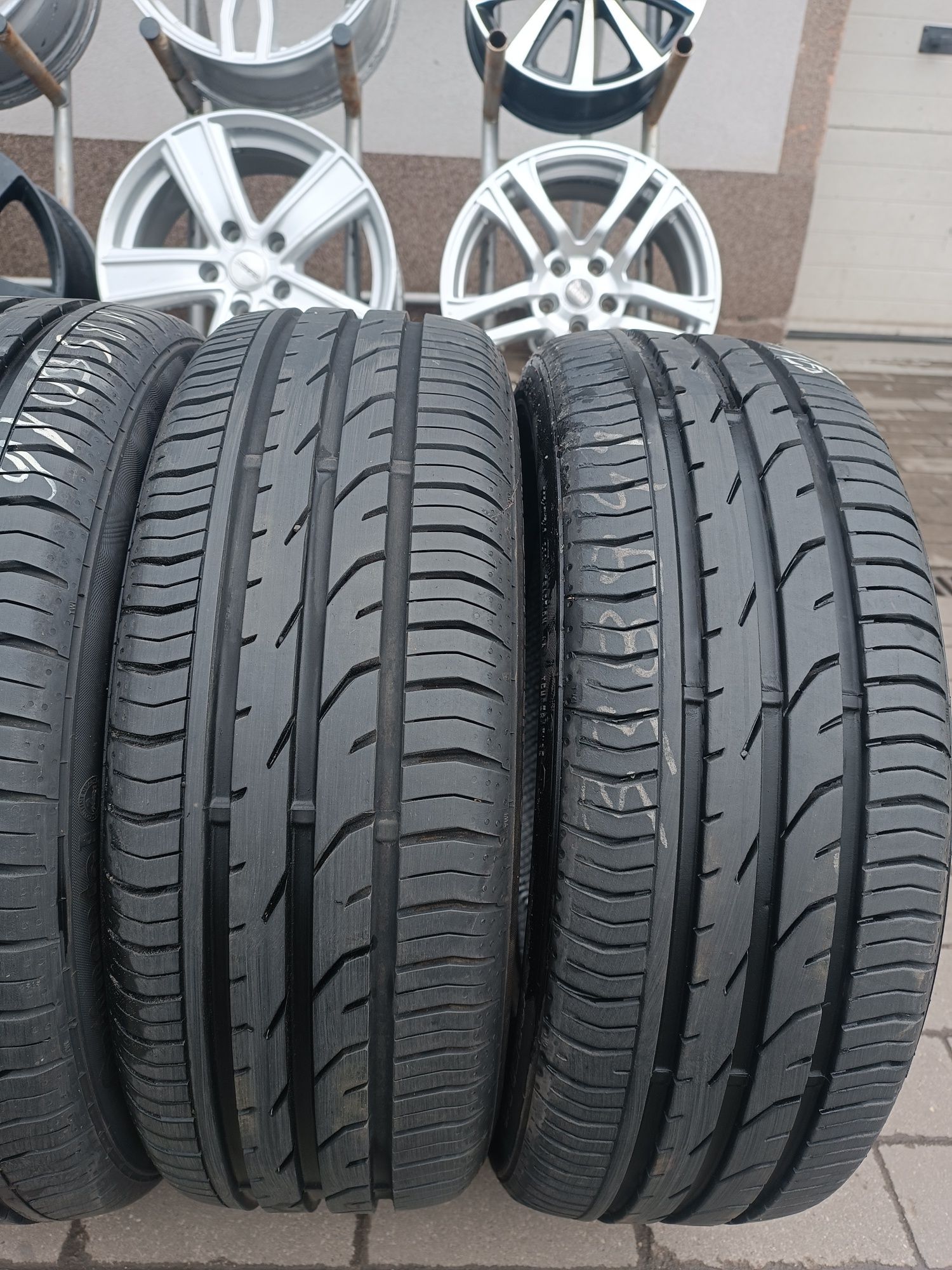 185/50R16 Continental ContiPremiumContact2